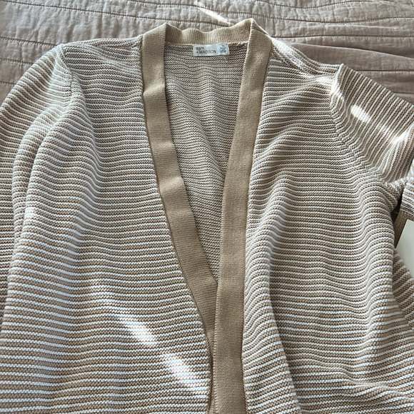 New with tags soft sweater good for summer nights and transferring into Fall - Picture 2 of 2